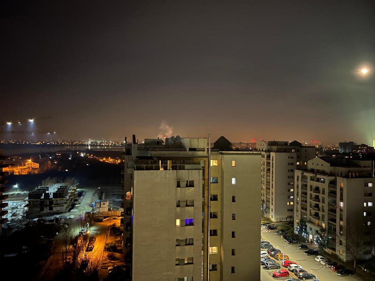 Stunning 2-Room Penthouse With Lakeview W11 Bucharest Exterior photo